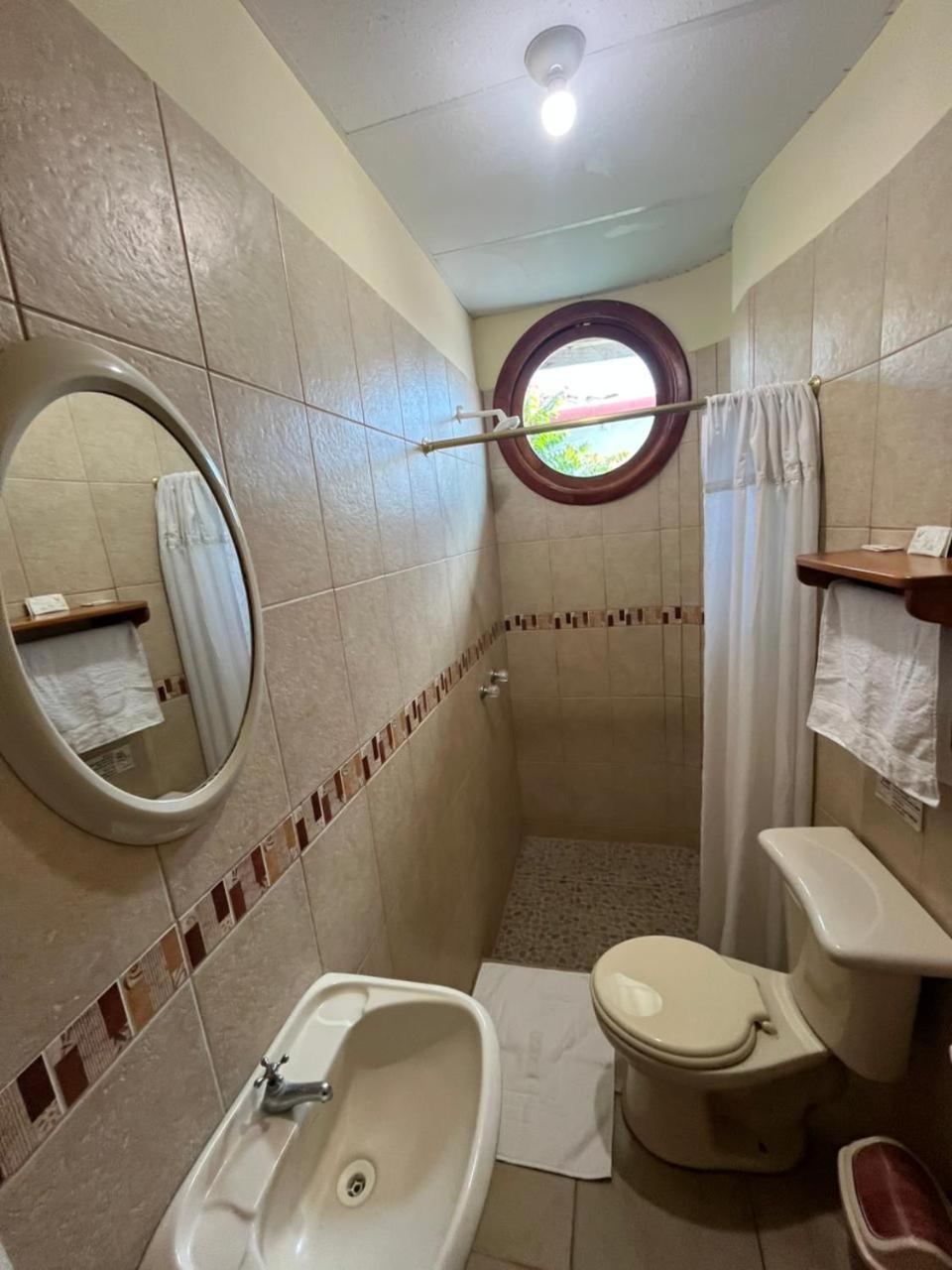 Hostal Neptuno - Poseidon Puerto Villamil Εξωτερικό φωτογραφία