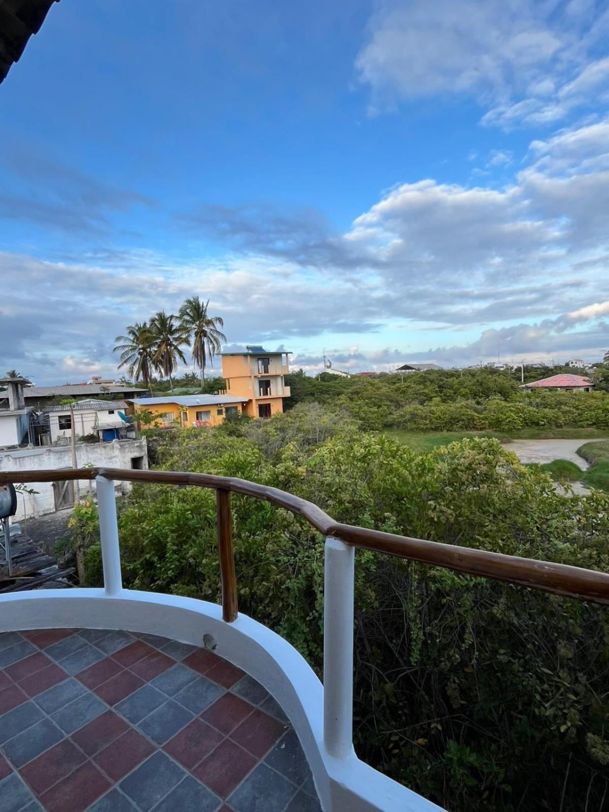 Hostal Neptuno - Poseidon Puerto Villamil Εξωτερικό φωτογραφία